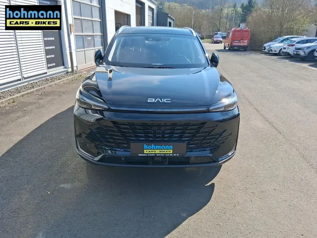 Neu Baic X75 177 PS (130 kW) 2026 Schwarz SUV