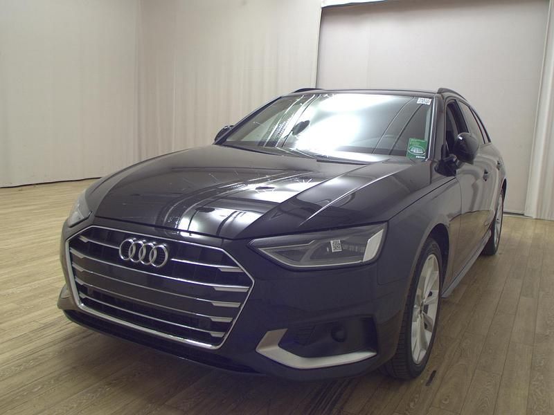 Second-hand Audi A4 Advanced 204 CP (150 kW) 2023 Negru Break