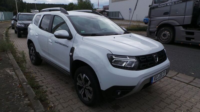 Weiß Gebraucht 2022 Dacia Duster Prestige SUV | 17.450 € (Fairer Preis) - Bild 1/4