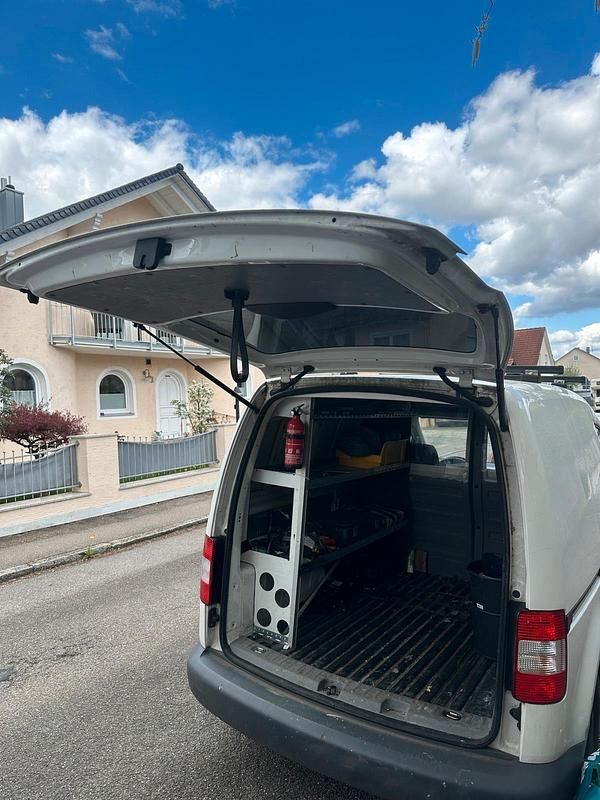 Gebraucht VW Caddy 69 PS (50 kW) 2009 Weiß Van / Kleinbus