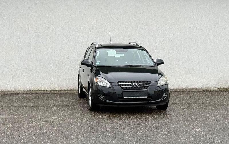 Gebraucht Kia Ceed 143 PS (105 kW) 2008 Schwarz Kleinwagen