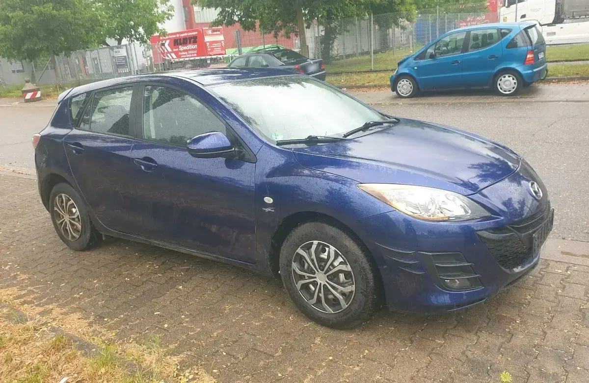 Gebraucht Mazda 3 105 PS (77 kW) 2009 Blau Limousine