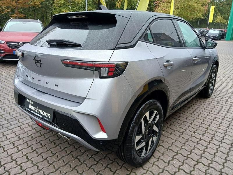 Neu Opel Mokka 131 PS (96 kW) 2025 Kontrast grau metallic SUV