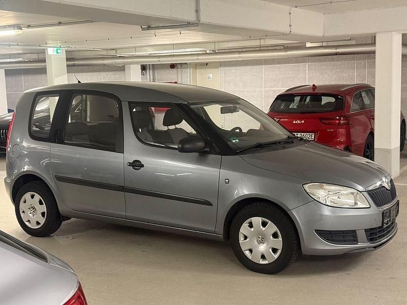 Gebraucht Skoda Roomster Plus Edition 69 PS (50 kW) 2012 Grau Van / Kleinbus