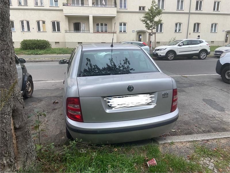 Gebraucht Skoda Fabia Classic 75 PS (55 kW) 2004 Silber Limousine