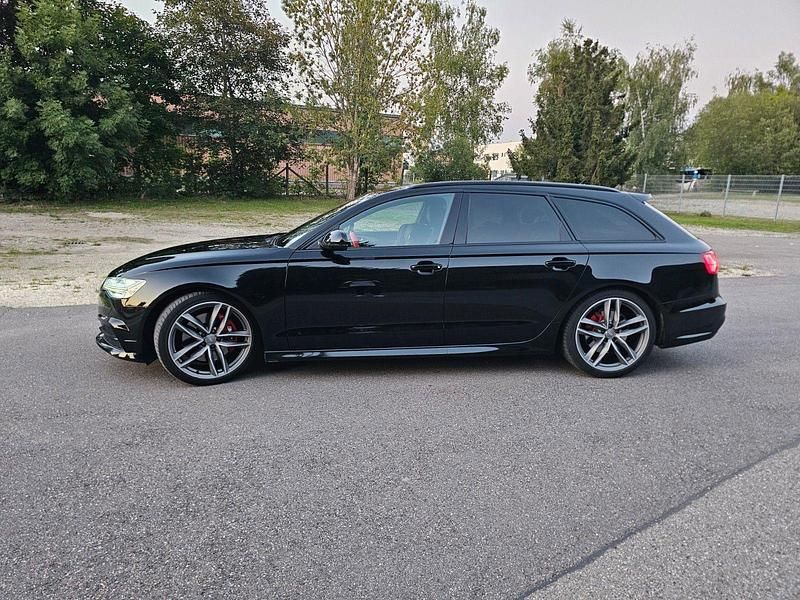Gebraucht Audi A6 Ambiente 326 PS (239 kW) 2016 Schwarz Kombi