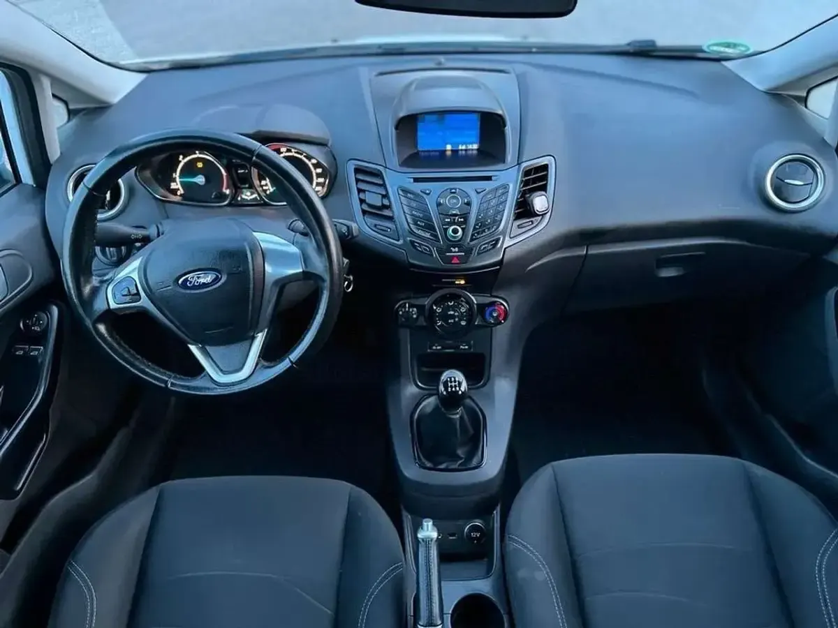 Gebraucht Ford Fiesta Trend 95 PS (69 kW) 2017 Limousine