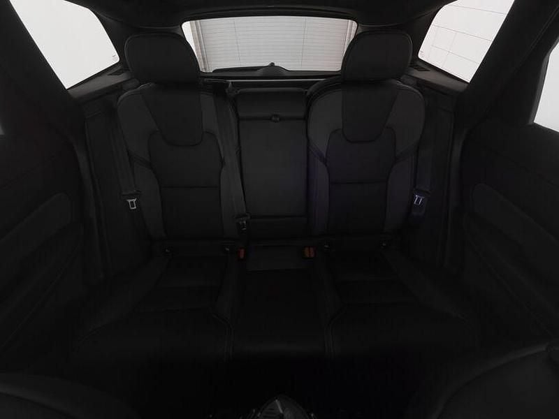 Usado Volvo XC60 Plus 197 HP (144 kW) 2024 Cinzento SUV