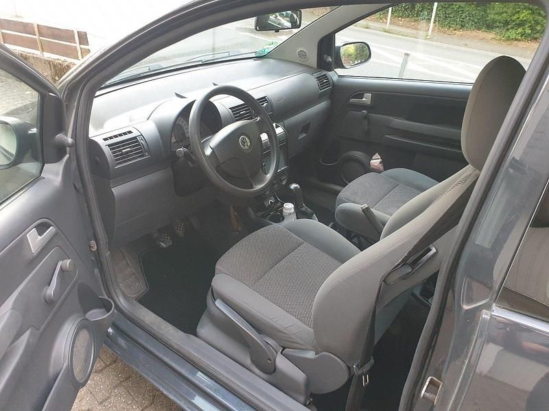 Second-hand VW Fox 54 CP (39 kW) 2009 Gri Hatchback