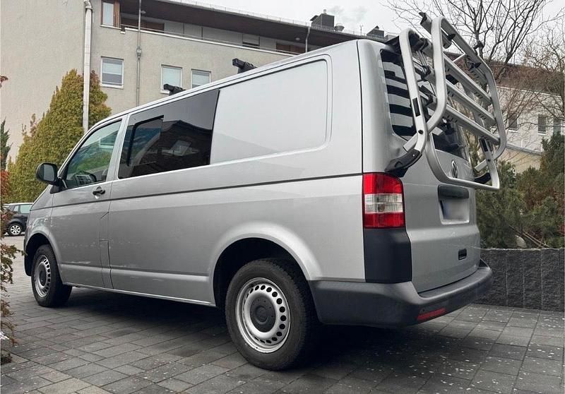 Gebraucht VW Transporter 140 PS (102 kW) 2014 Silber Van
