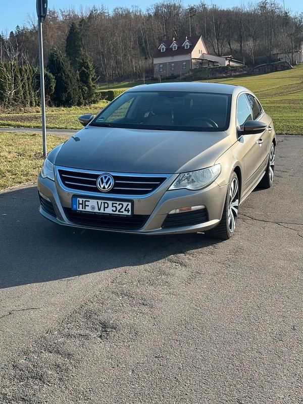 Second-hand VW CC 241 CP (177 kW) 2011 Maro Berlinǎ
