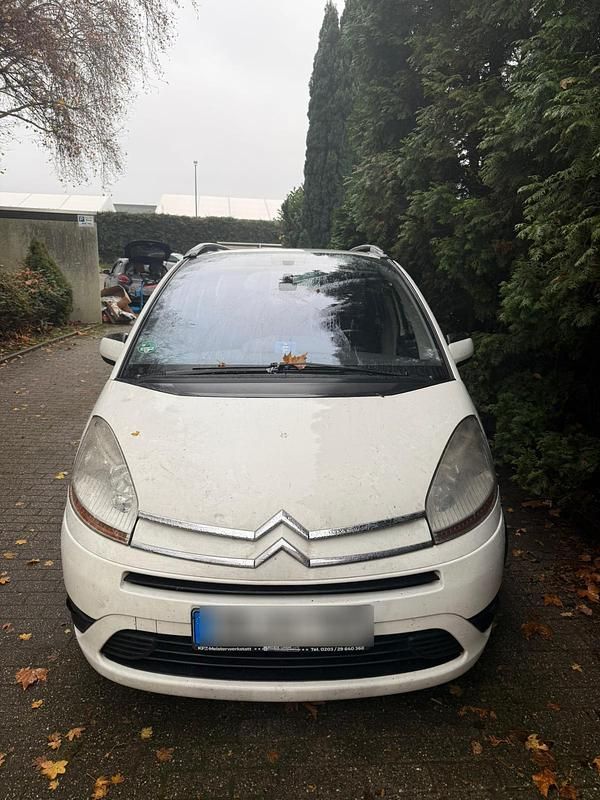 Weiß Gebraucht 2009 Citroën C4 Limousine | 1.050 € - Bild 1/4