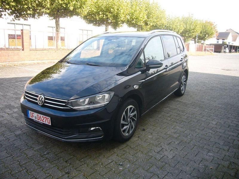 Schwarz Gebraucht 2017 VW Touran Sound Van / Kleinbus | 18.499 € (Fairer Preis) - Bild 1/4