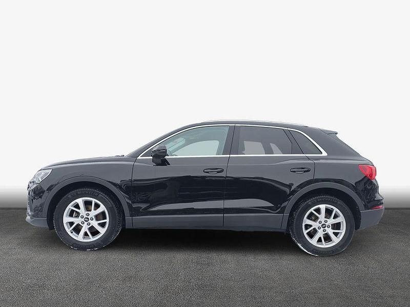 Gebraucht Audi Q3 Ambiente 150 PS (110 kW) 2023 Mythosschwarz metallic SUV