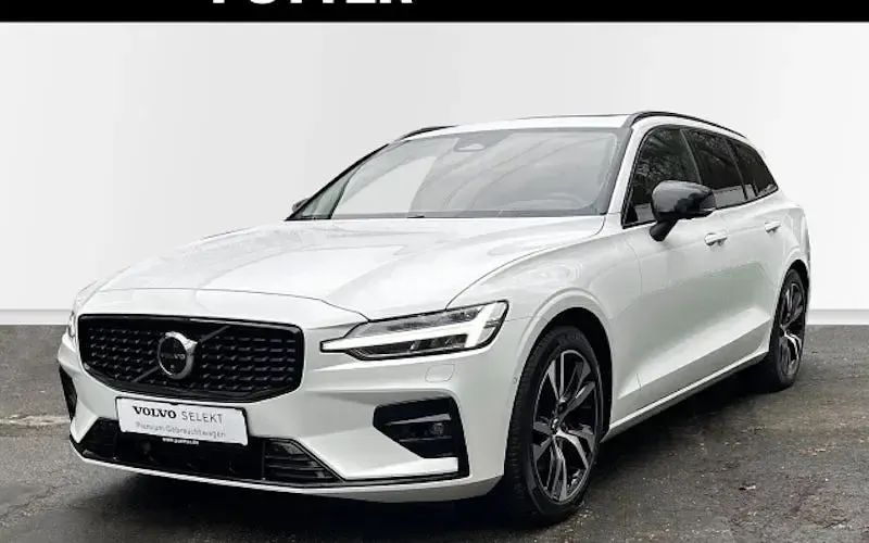 Gebraucht Volvo V60 Plus 197 PS (144 kW) 2025 Weiss Kombi