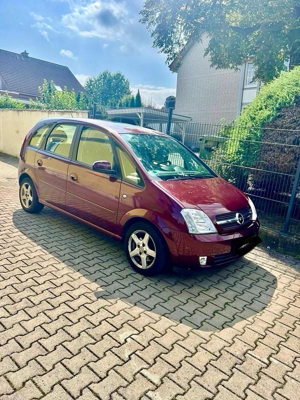 Rot Gebraucht 2004 Opel Meriva Van / Kleinbus | 3.000 € (Fairer Preis) - Bild 1/4