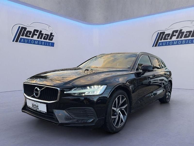 Gebraucht Volvo V60 Momentum 341 PS (250 kW) 2020 Schwarz Kombi