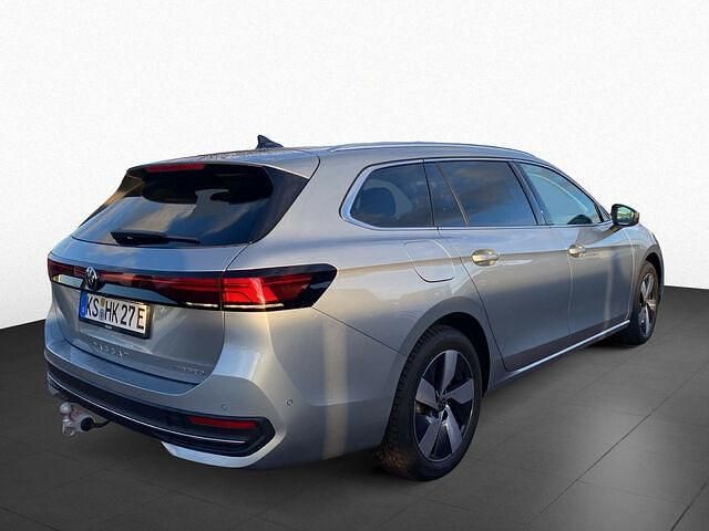 Gebraucht VW Passat Business 150 PS (110 kW) 2024 Oyster silver metallic Kombi