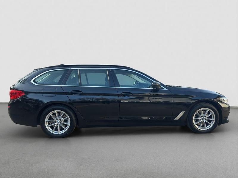 Gebraucht BMW 520 150 PS (110 kW) 2020 Schwarz Kombi