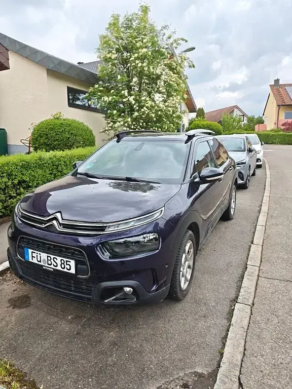 Gebraucht Citroën C4 PureTech 131 PS (96 kW) 2018 Violett Limousine