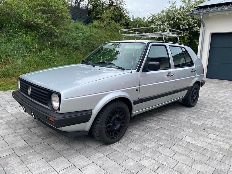 Silber Gebraucht 1989 VW Golf II Limousine | 3.999 € - Bild 1/4