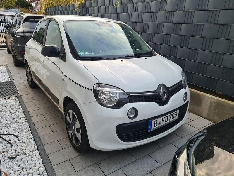 Weiß Gebraucht 2017 Renault Twingo LIMITED Kleinwagen | 9.999 € (Etwas zu teuer) - Bild 1/4