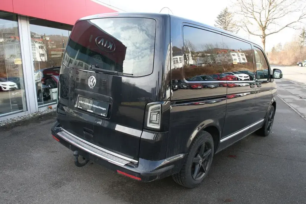 Gebraucht VW Multivan Life 179 PS (131 kW) 2013 Schwarz Van / Kleinbus