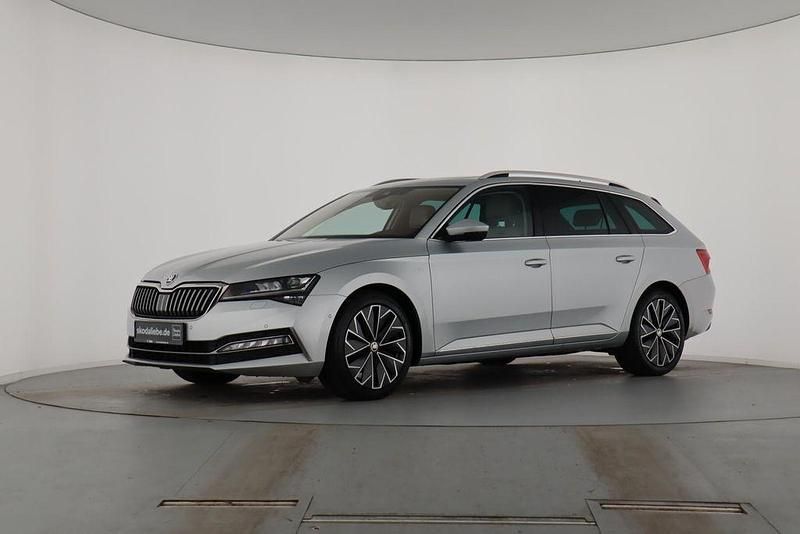 Gebraucht Skoda Superb LAURIN & KLEMENT 200 PS (147 kW) 2022 Brilliantsilber metallic Kombi