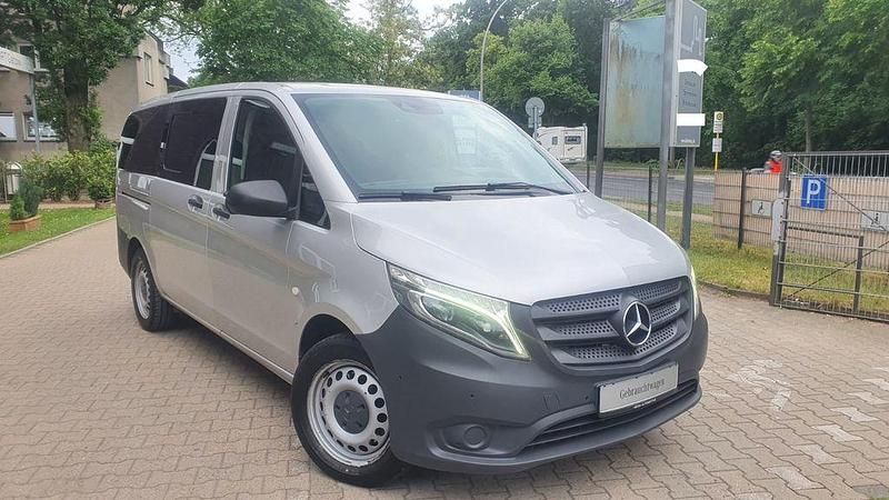 Gebraucht Mercedes Vito 163 PS (119 kW) 2018 Silber Van