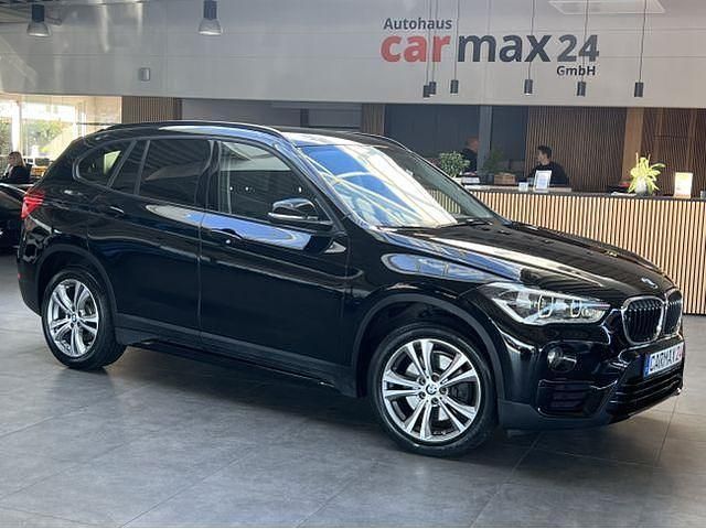 Schwarz Gebraucht 2018 BMW X1 Sport Line SUV | 21.440 € (Fairer Preis) - Bild 1/4