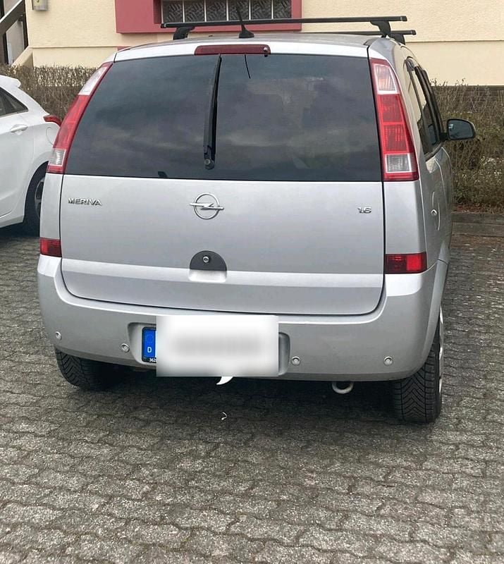 Gebraucht Opel Meriva 101 PS (74 kW) 2003 Silber Van / Kleinbus