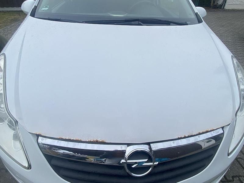 Gebraucht Opel Corsa 60 PS (44 kW) 2009 Weiß Kleinwagen