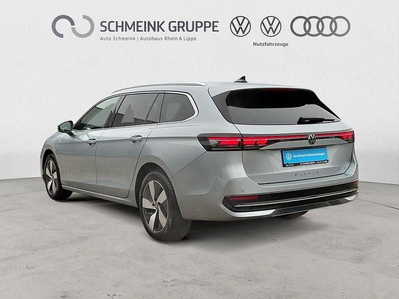Usata VW Passat Elegance 272 CV (200 kW) 2025 Argento Station wagon