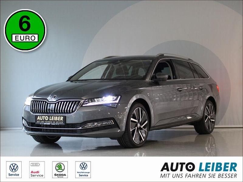 Gebraucht Skoda Superb Style 150 PS (110 kW) 2024 Graphite grau metallic (metallic) Kombi