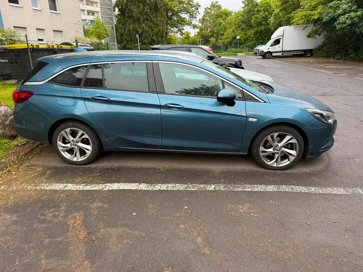 Gebraucht Opel Astra 120 PS (88 kW) 2017 Blau Kombi