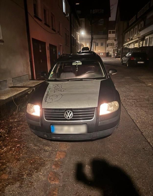 Gebraucht VW Passat 106 PS (77 kW) 2004 Schwarz Kombi