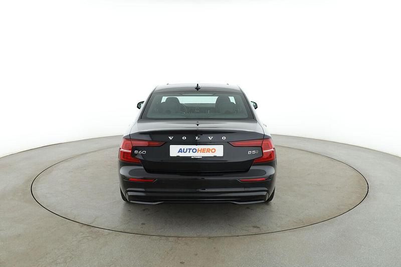 Gebraucht Volvo S60 Ultimate 250 PS (183 kW) 2023 Schwarz Limousine