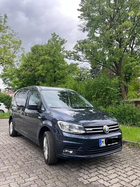 Gebraucht VW Caddy Maxi Highline 102 PS (75 kW) 2016 Blau Van / Kleinbus