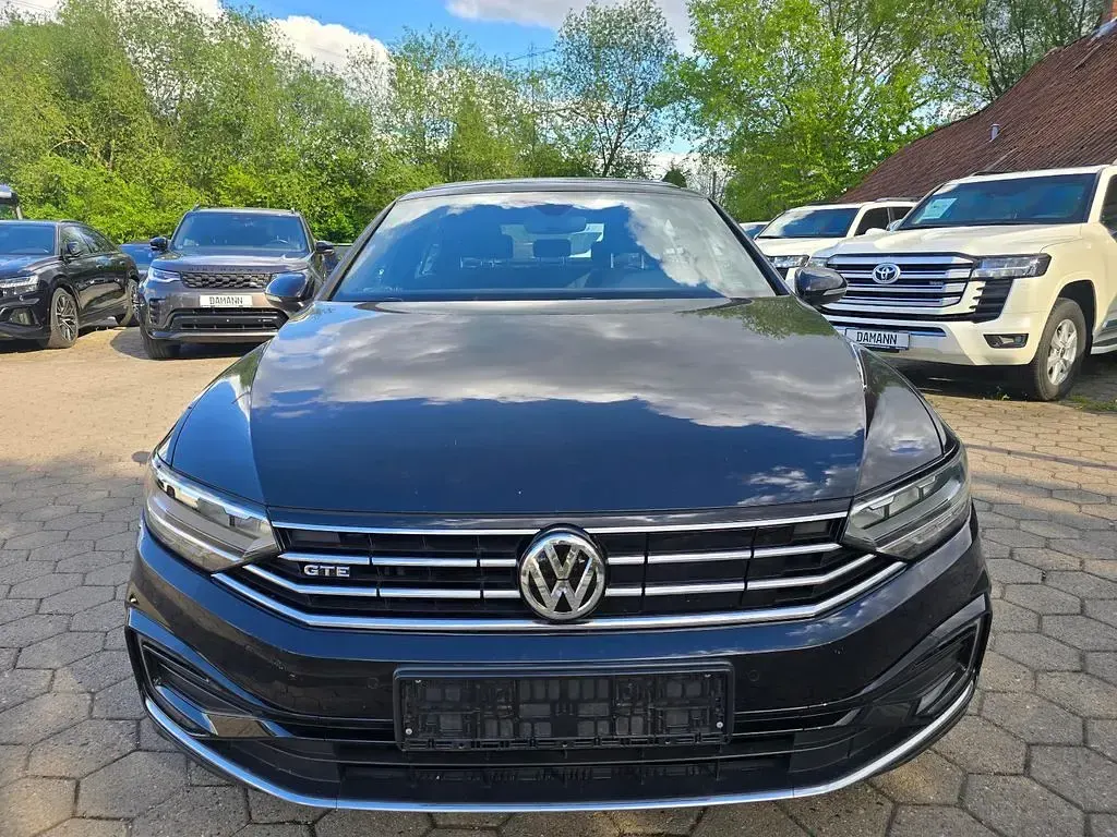 Second-hand VW Passat GTE 218 CP (160 kW) 2020 Negru Berlinǎ