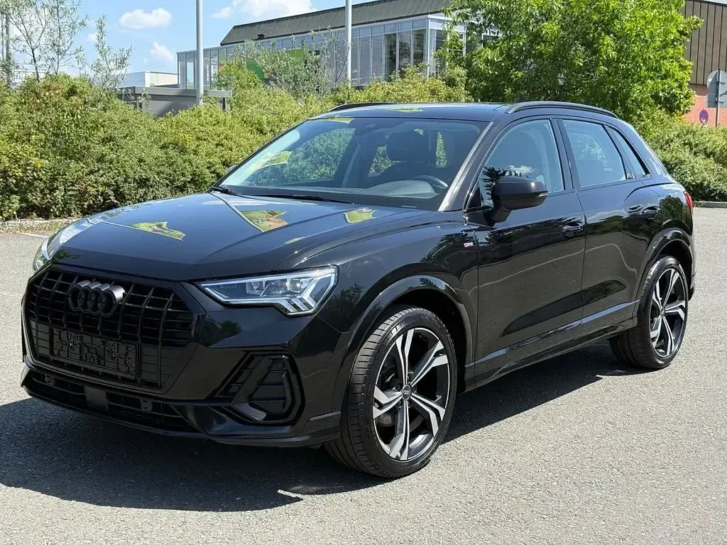 Gebraucht Audi Q3 S-Line 150 PS (110 kW) 2022 Schwarz SUV
