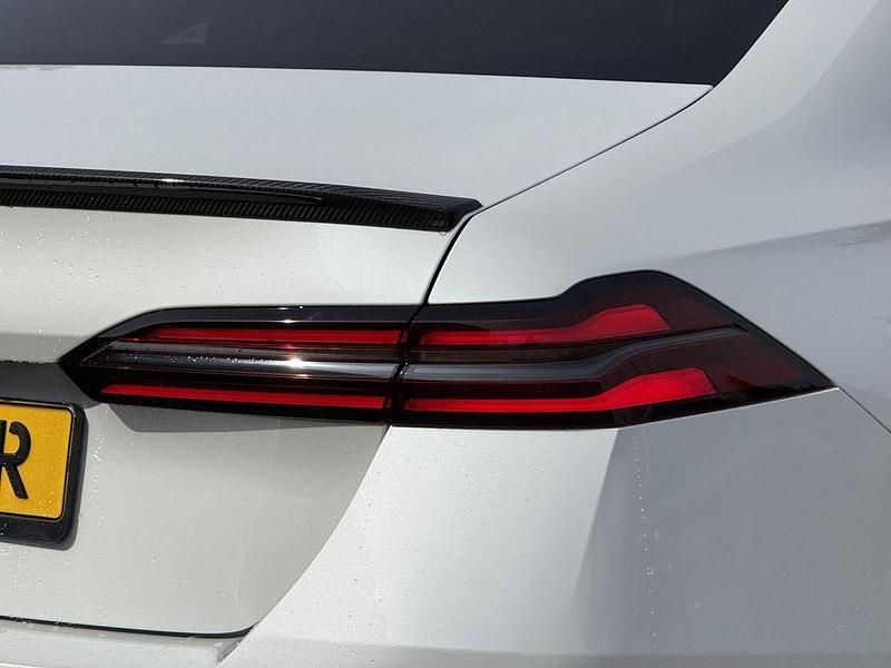 Gebraucht BMW i5 M Performance 250 kW (340 PS) 2025 Weiß Limousine