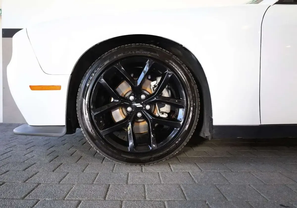 Second-hand Dodge Challenger 309 CP (227 kW) 2021 Alb Coupe