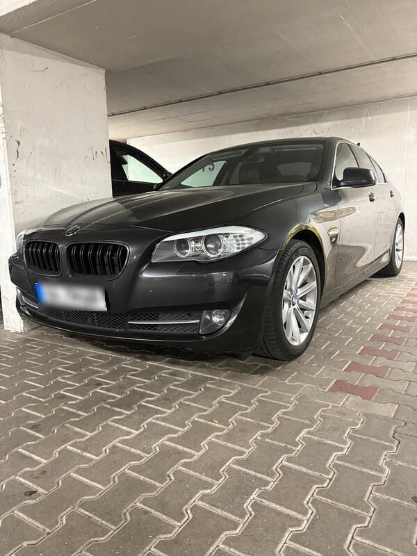 Grau Gebraucht 2011 BMW 525 Limousine | 11.600 € (Fairer Preis) - Bild 1/4