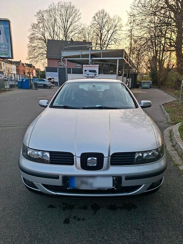 Gebraucht Seat Leon 105 PS (77 kW) 2001 Silber Kleinwagen