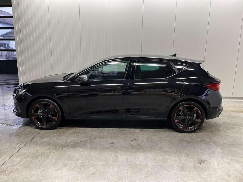 Gebraucht Cupra Leon 150 PS (110 kW) 2025 Mitternachtsschwarz Limousine