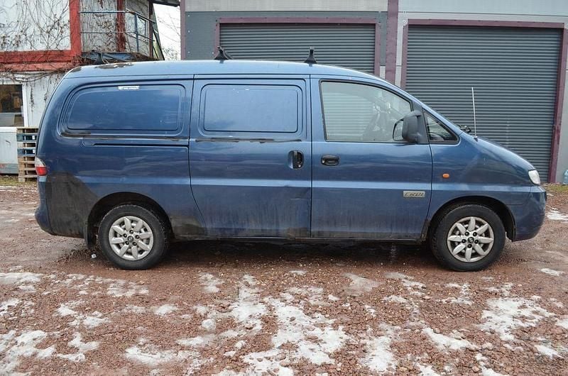 Gebraucht Hyundai H-1 140 PS (102 kW) 2006 Blau Van / Kleinbus