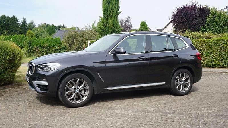 Grau Gebraucht 2020 BMW X3 xLine SUV | 29.500 € (Superpreis) - Bild 1/1