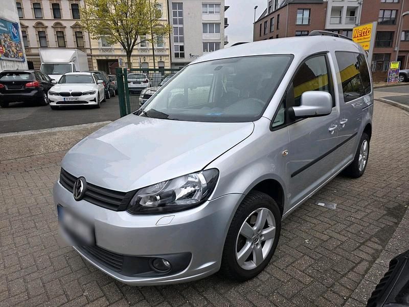 Usata VW Caddy 75 CV (55 kW) 2015 Argento Monovolume