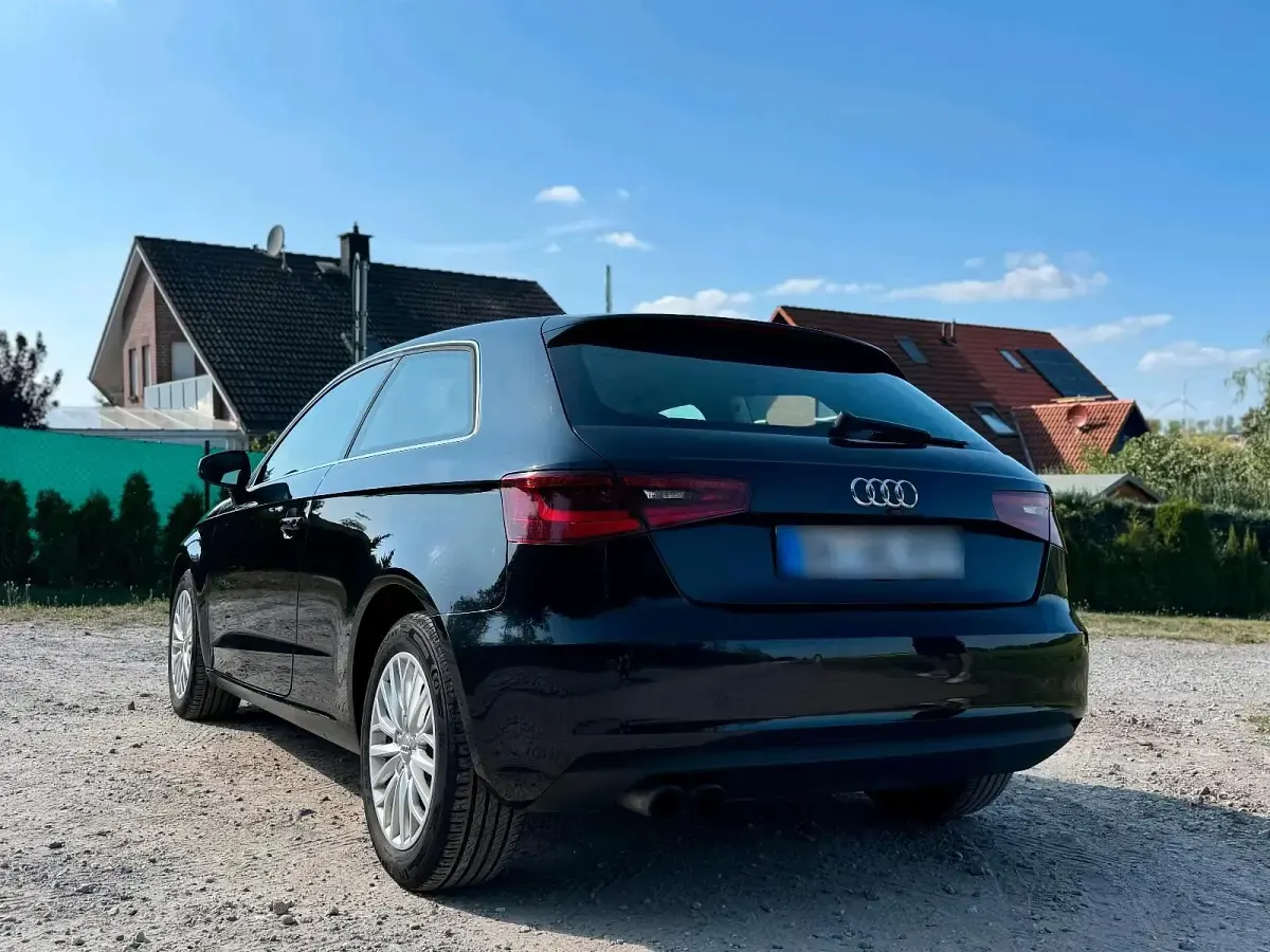 Gebraucht Audi A3 122 PS (89 kW) 2014 Schwarz Kleinwagen