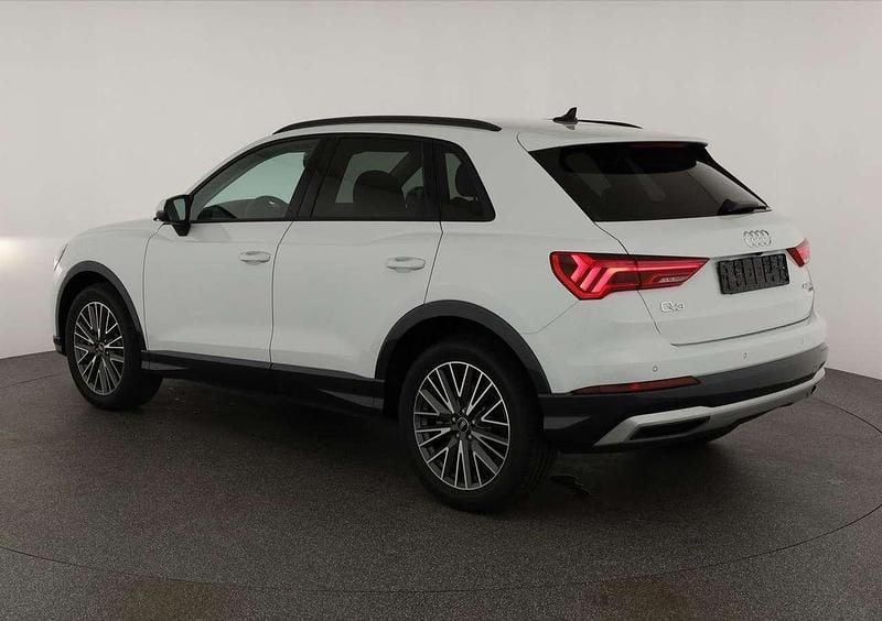 Gletscherweiß metallic Gebraucht 2025 Audi Q3 Advanced SUV | 45.595 € (Etwas zu teuer) - Bild 1/2